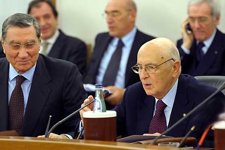 Il Presidente della Repubblica Napolitano e il Vice Presidente del CSM Nicola Mancino durante la seduta del Consiglio del 14/02/2008
